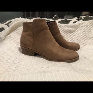 Ankle booties